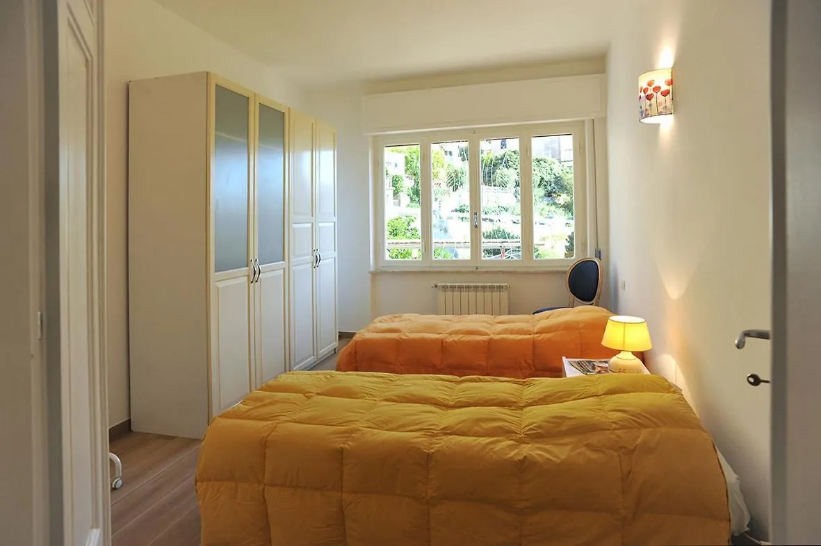 Holiday home Case Vacanze Lerici Villa