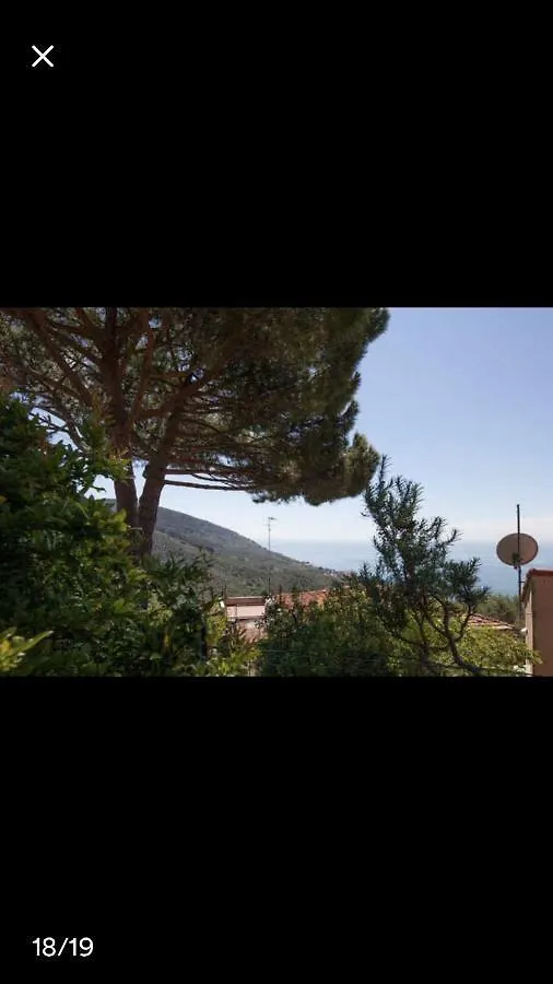 Holiday home Case Vacanze Lerici Villa