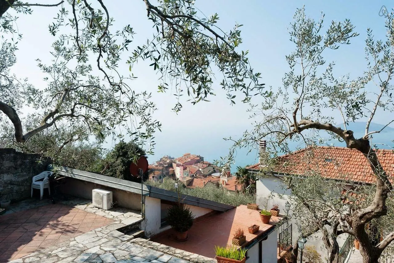 Case Vacanze Lerici contacts